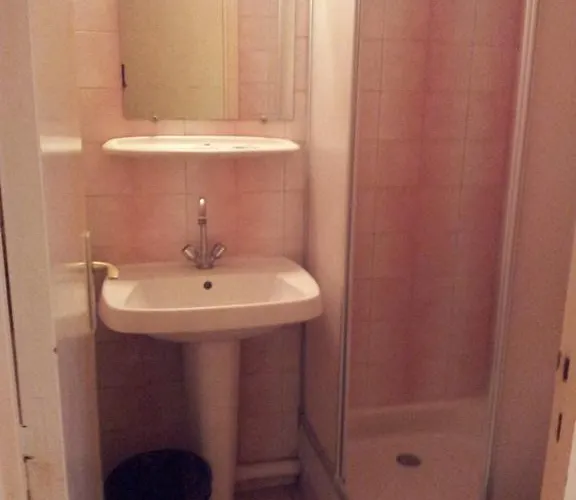 Du Terrage Hotell 2*